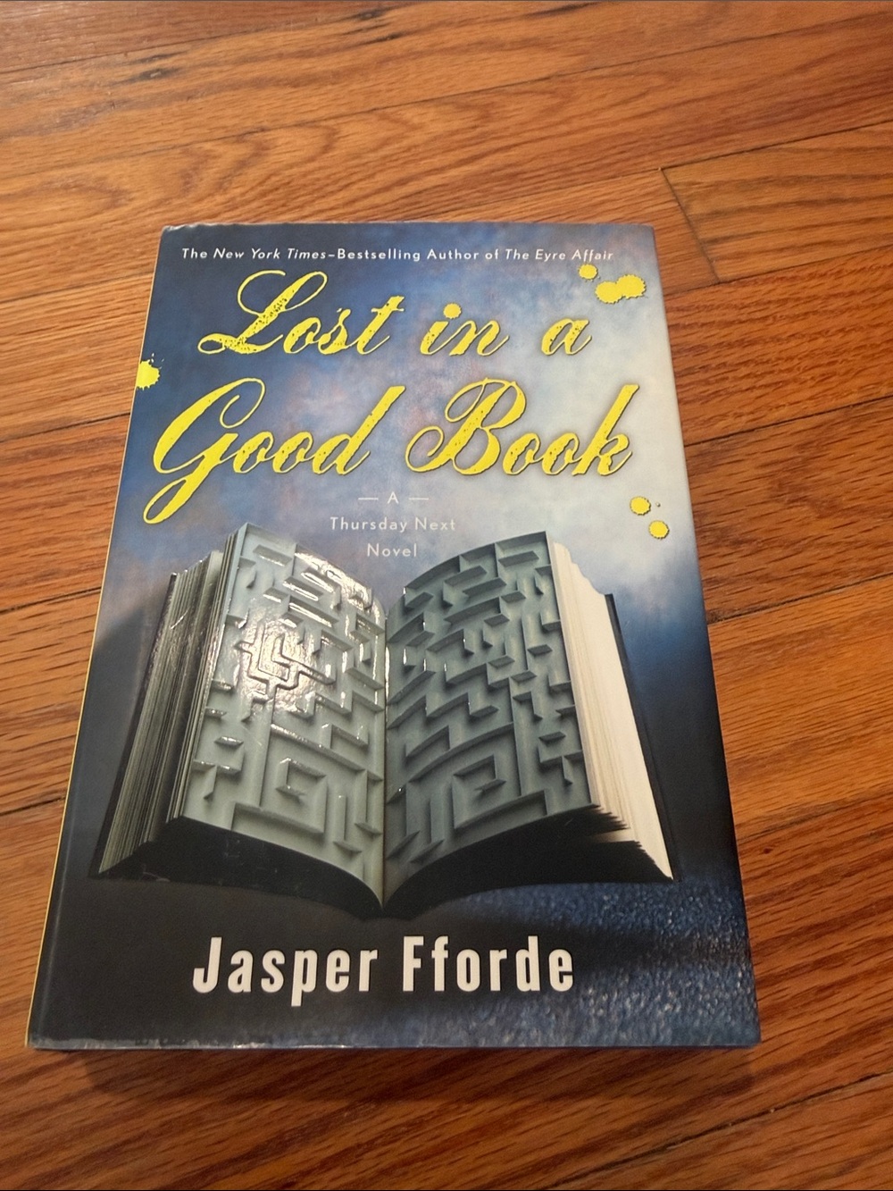 Lost in a Good Book by Jasper Fforde - Blue Cover